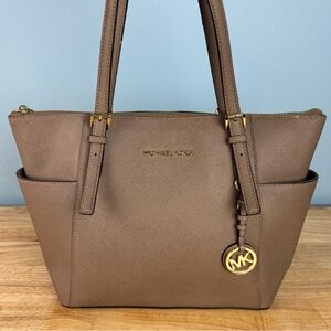 Michael Kors Jet Set Travel Saffiano Leather Top Zip Tote Truffle